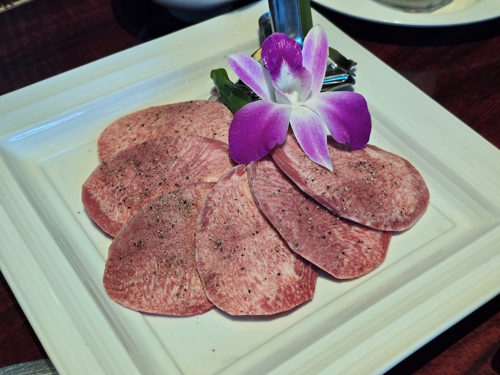 2025-12-01 東京親子賞楓旅Day5 Teamlab+敘敘苑＋六本木甜點