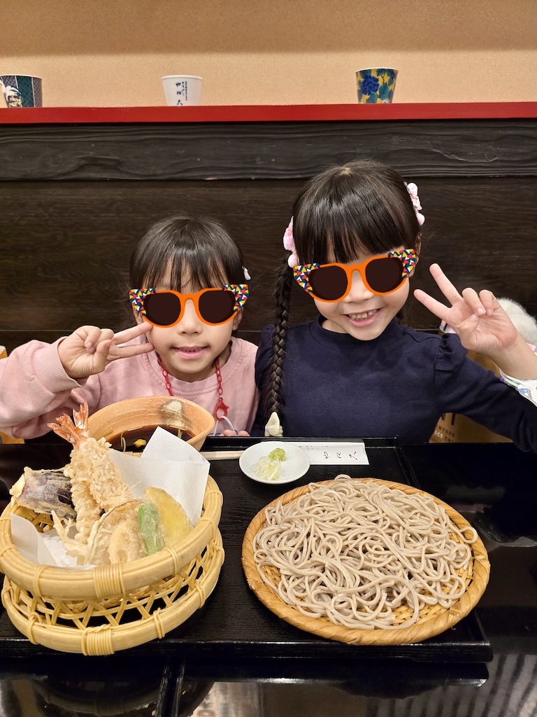 2025-11-30 東京親子賞楓旅Day4-2 東大銀杏＋東京車站伴手禮＋やぶ久