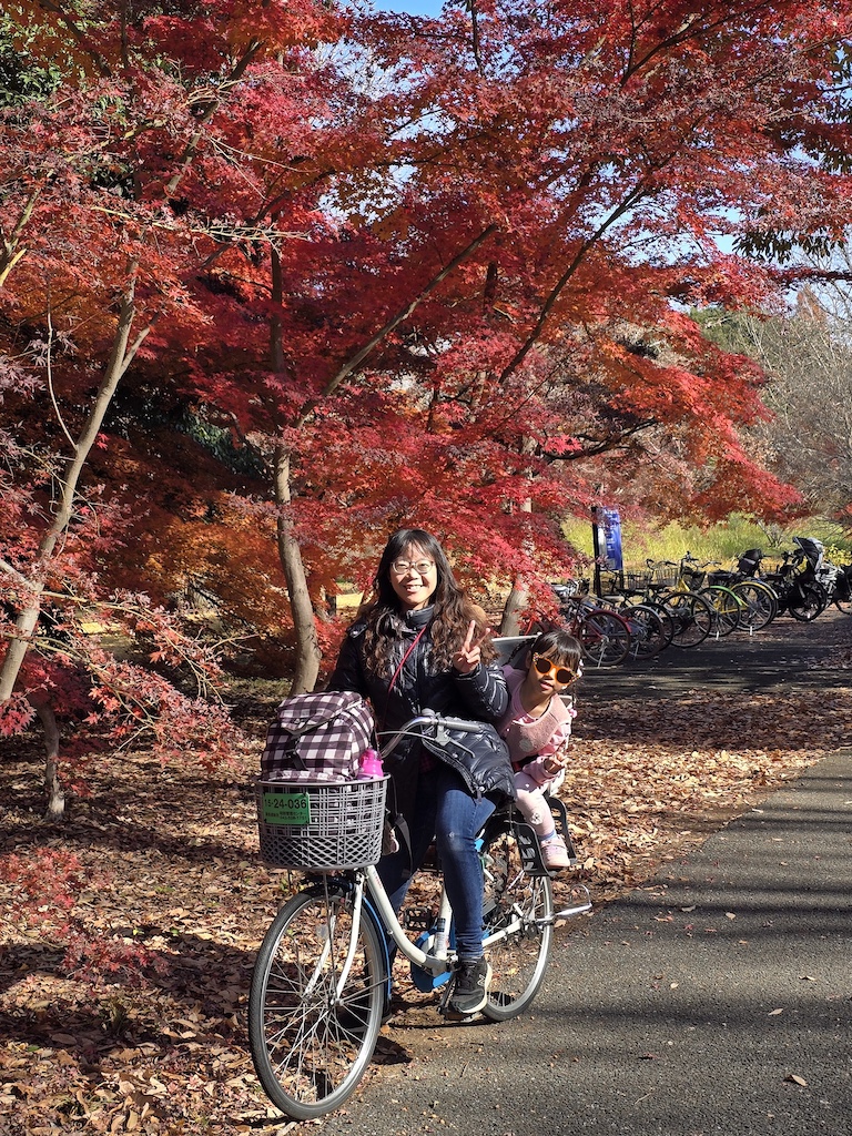 2025-11-30 東京親子賞楓旅 Day4-1 昭和紀念公園+Harbs慶生