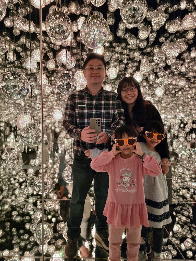 2025-12-01 東京親子賞楓旅Day5 Teamlab+敘敘苑＋六本木甜點