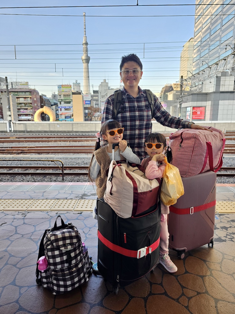 2025-12-01 東京親子賞楓旅Day5 Teamlab+敘敘苑＋六本木甜點