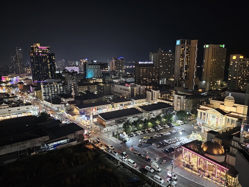 【芭達雅住宿】Grande Centre Point Pattaya:下樓就是 Terminal 21,盡享水上樂園與極致便利 - 第14張圖 【芭達雅住宿】Grande Centre Point Pattaya:下樓就是 Terminal 21,盡享水上樂園與極致便利