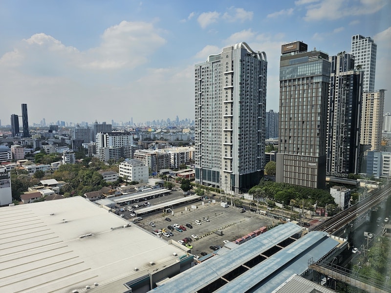走下樓就能逛超市！曼谷安努站 Avani Sukhumvit Bangkok：結合 Lotus’s 蓮花超市的完美生活圈住宿分享