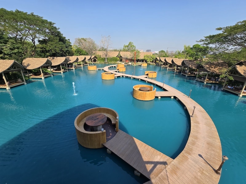 泰版小馬爾地夫Bubble in the Forest：除了仙境水池，還有拍不出網美照的我