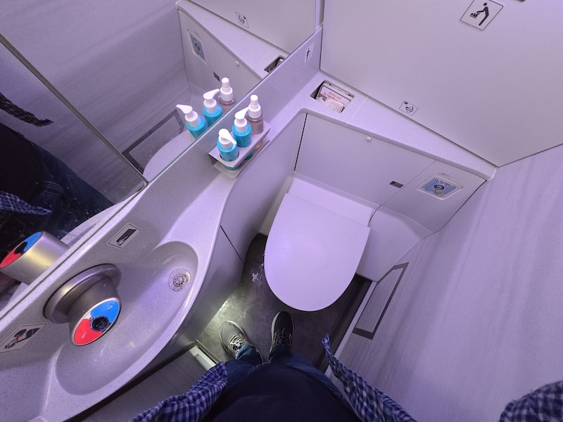 機場奇蹟美食街與中華航空CI838 BKK-TPE 曼谷-台北 飛行紀錄 - 第35張圖 機場奇蹟美食街與中華航空CI838 BKK-TPE 曼谷-台北 飛行紀錄