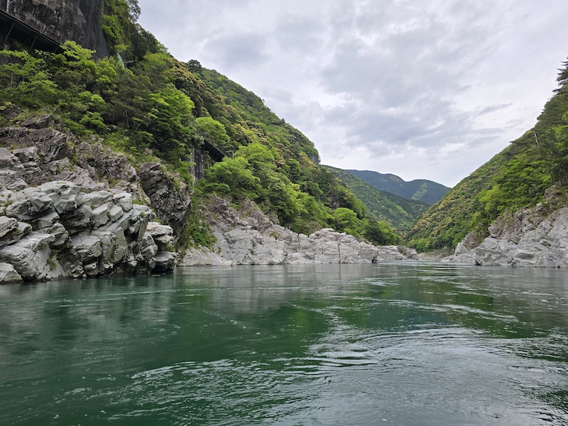 [璀璨四國] 跟著燦星旅遊玩德島！大步危峽谷遊覽船、秘境祖谷葛藤橋體驗全紀錄