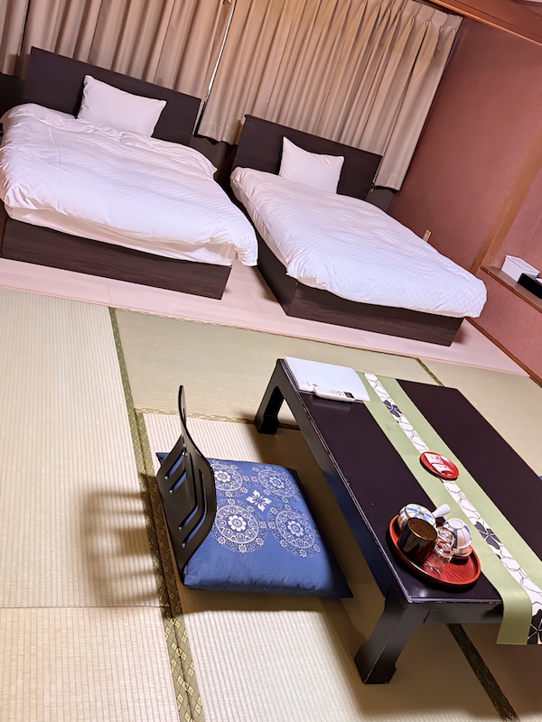 【高知住宿推薦】高砂飯店（Hotel Takasago）開箱：近高知車站與超豐盛在地早餐