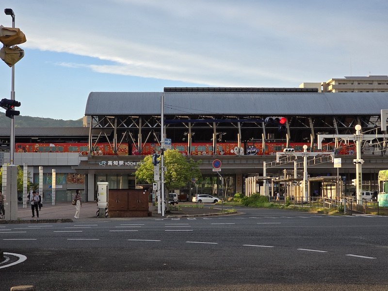 【高知住宿推薦】高砂飯店（Hotel Takasago）開箱：近高知車站與超豐盛在地早餐