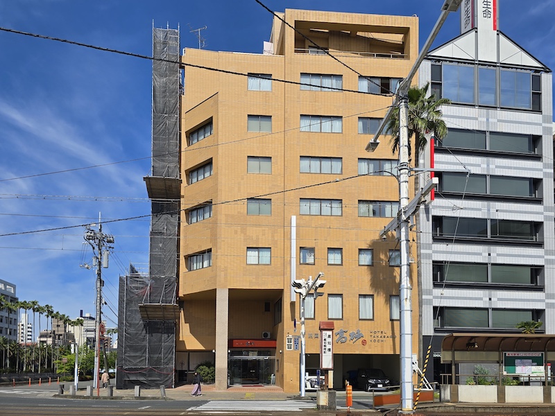 【高知住宿推薦】高砂飯店（Hotel Takasago）開箱：近高知車站與超豐盛在地早餐